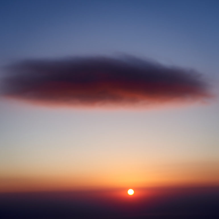 lever-soleil-nuage-rond
