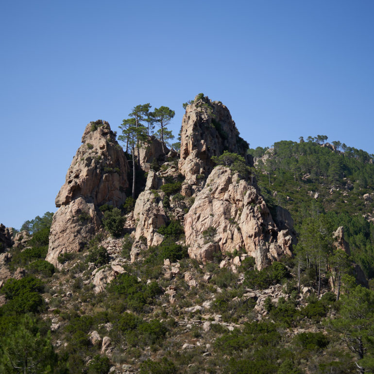 sentier-gr20-bavella-conca