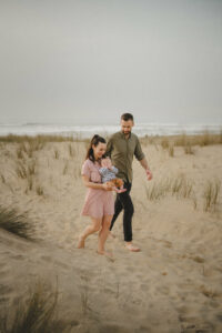 photo-famille-plage-inspiration-couple